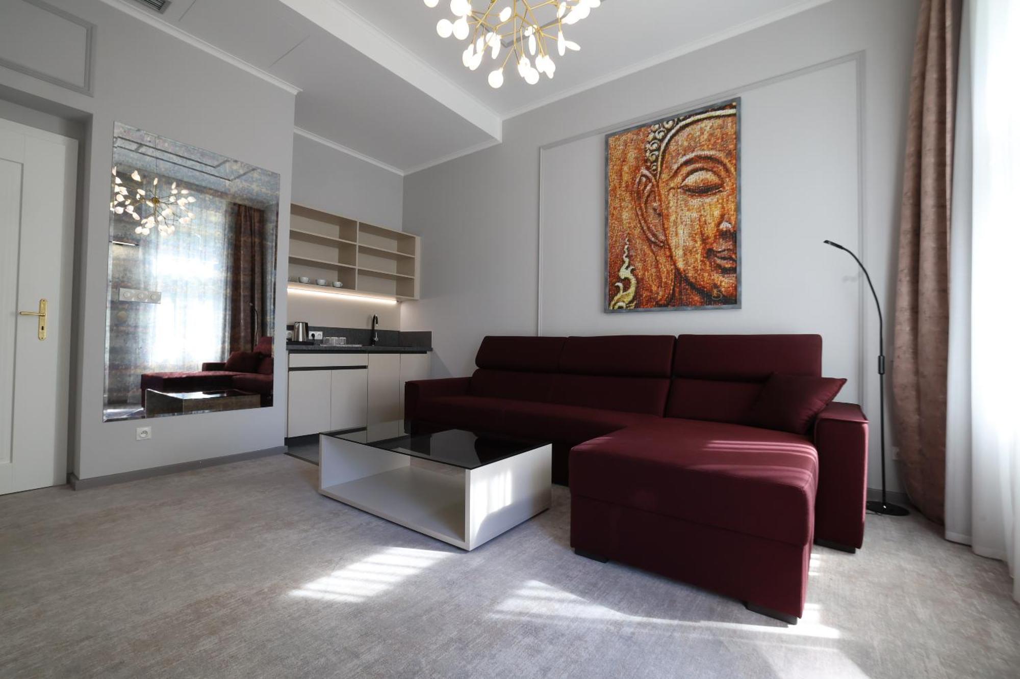 Boutique Hotel Ambiente ****+ Karlovy Vary Bagian luar foto