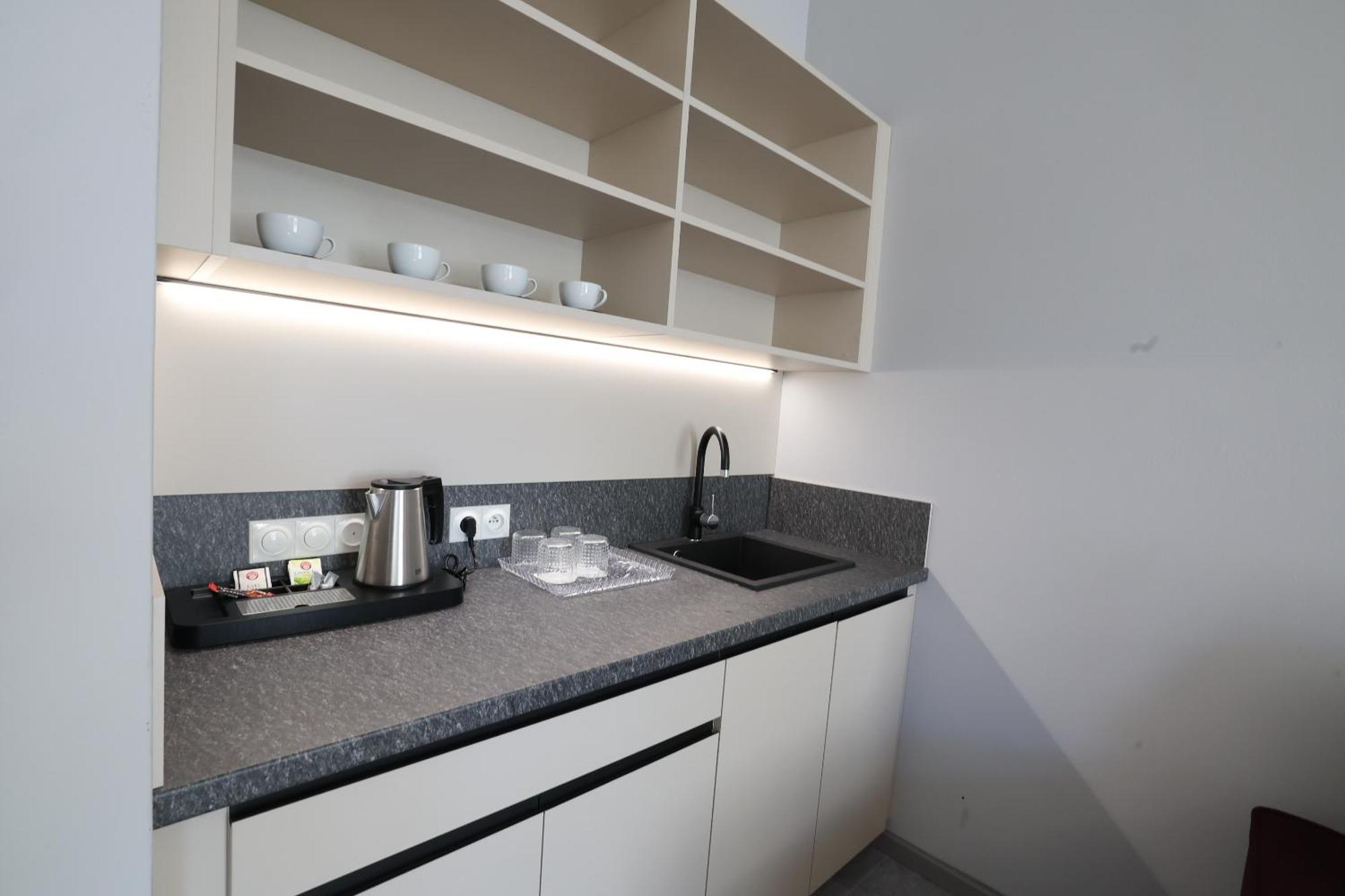Boutique Hotel Ambiente ****+ Karlovy Vary Bagian luar foto