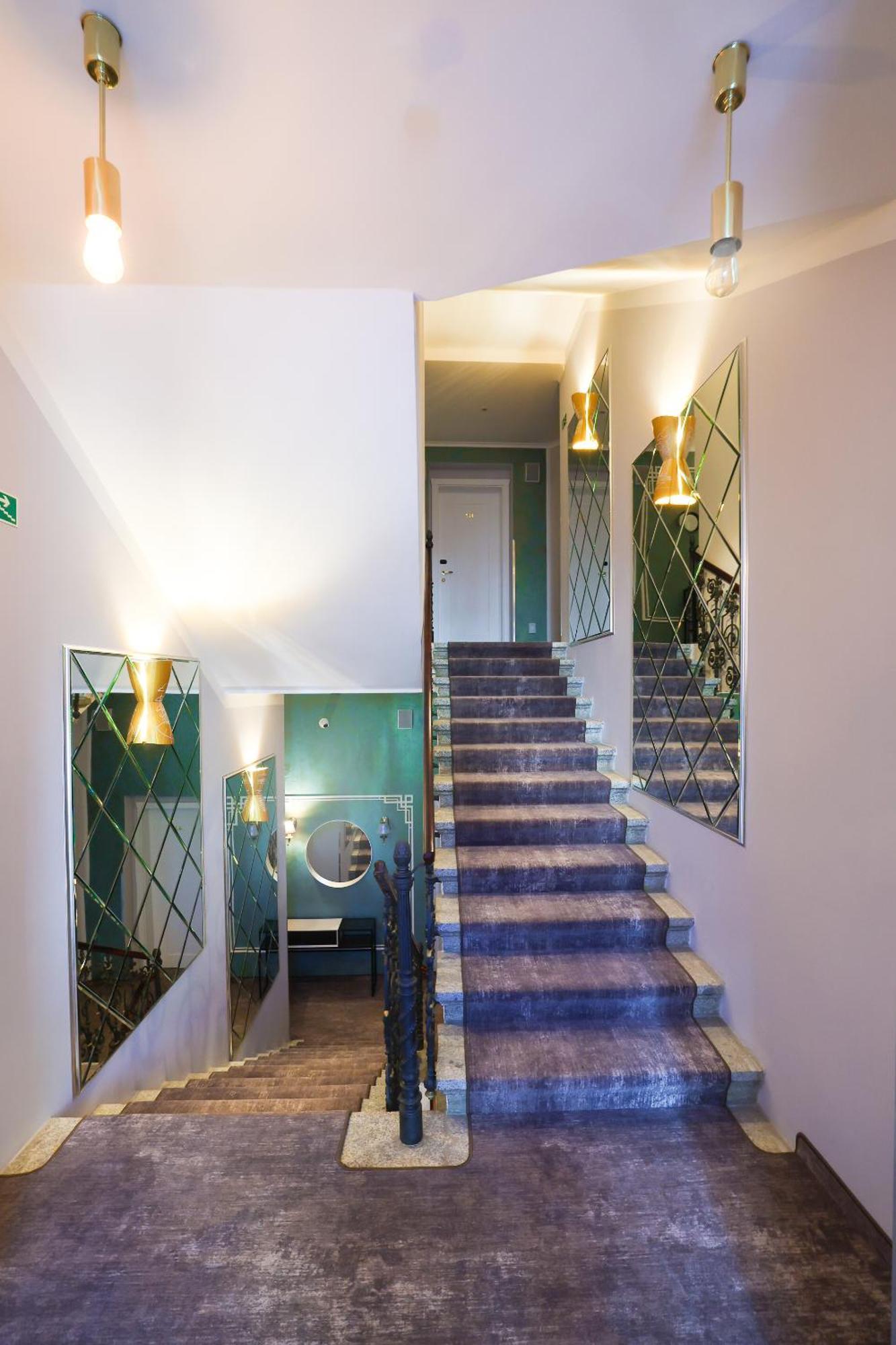 Boutique Hotel Ambiente ****+ Karlovy Vary Bagian luar foto