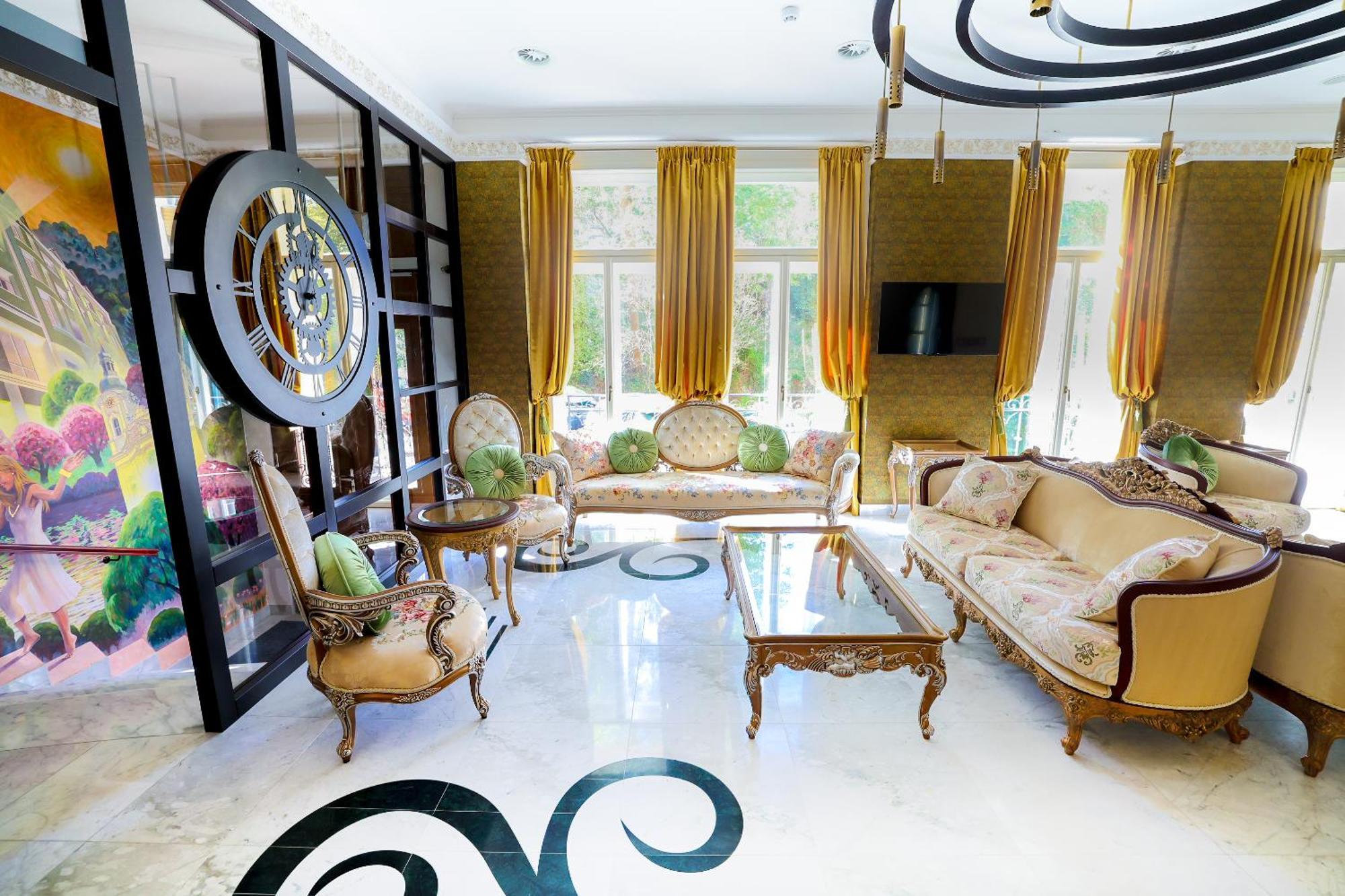Boutique Hotel Ambiente ****+ Karlovy Vary Bagian luar foto